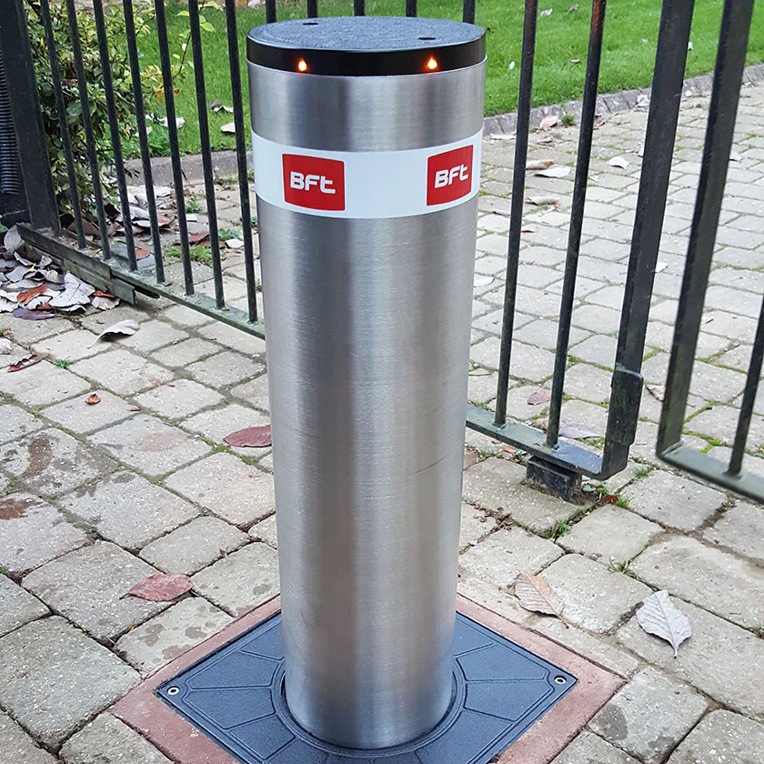 stoppy b 700 stainless steel automatic bollard