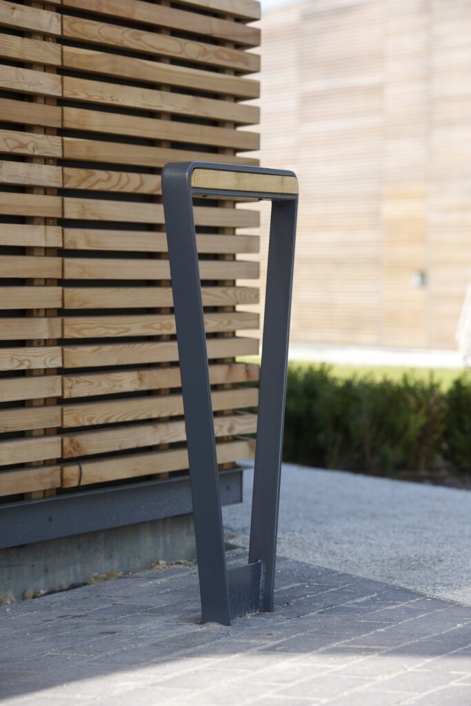 loci cycle stand timber